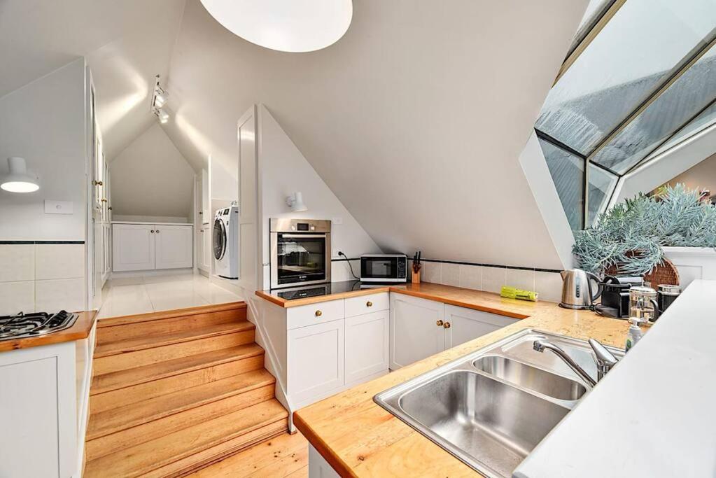Blackwood Tree Cottage - Heritage Listed Property - Evandale! Exterior foto